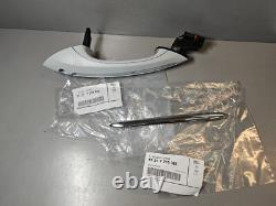 New Genuine Bmw F07 F10 F11 Rhd Door Handle Right Primed 7249982 & Clip 7316386