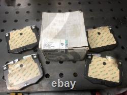 Jeu de plaquettes de frein avant BMW d'origine P/N 34116888457 convient à la série 7